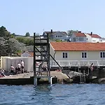 Fjaellbacka Harbour Cottage
